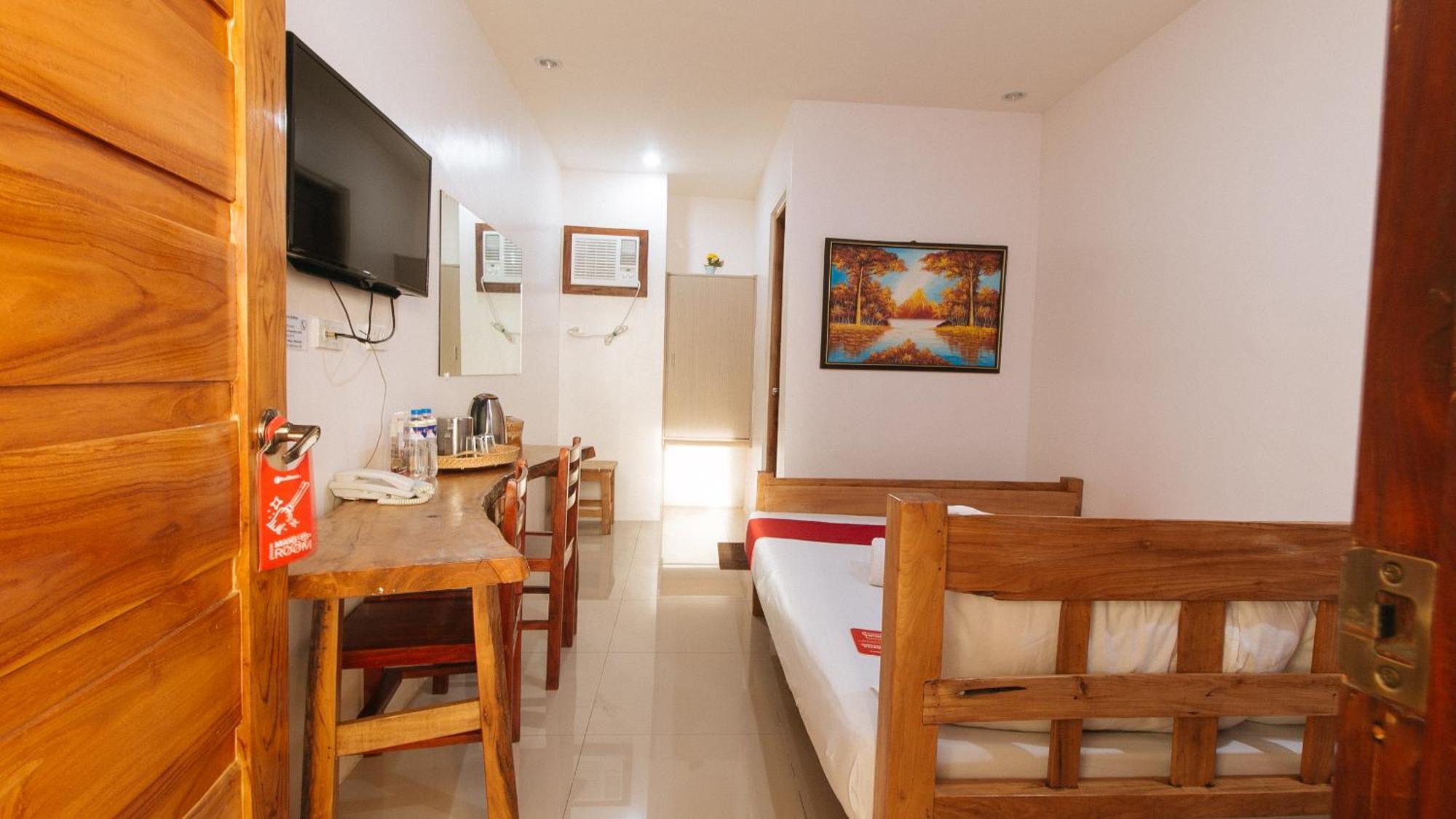 Reddoorz Plus @ Jollydays Hotel Nueva Ecija San Jose  Екстериор снимка