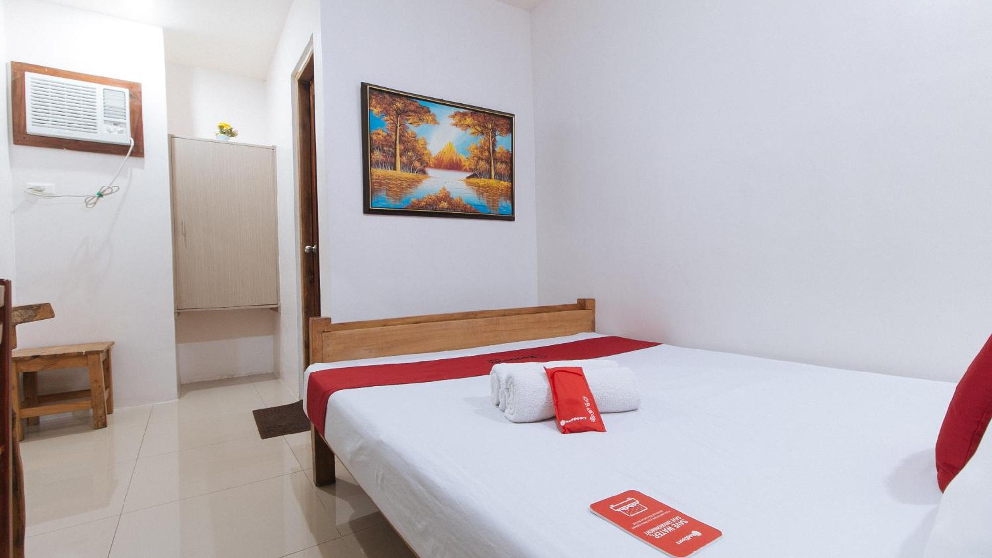 Reddoorz Plus @ Jollydays Hotel Nueva Ecija San Jose  Екстериор снимка
