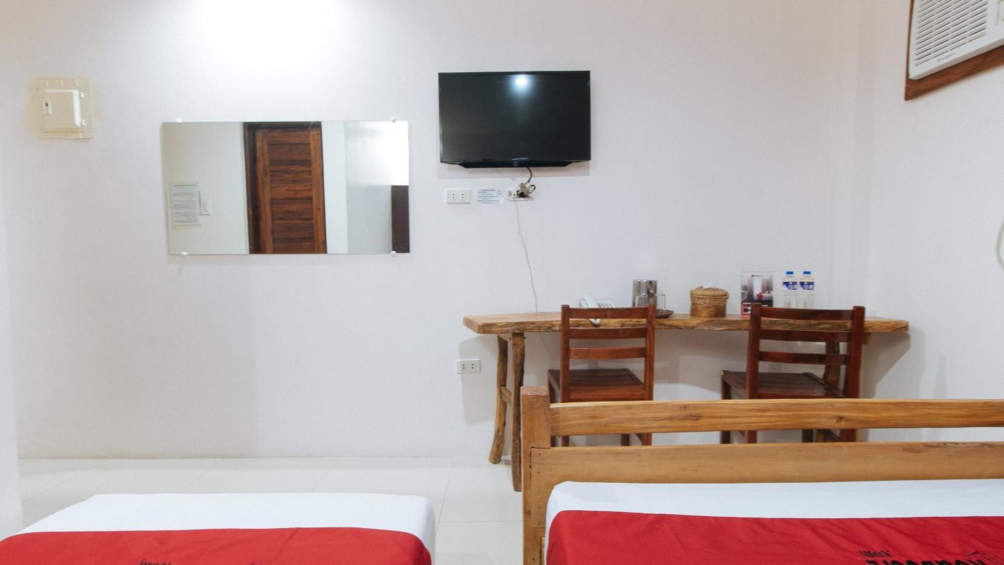 Reddoorz Plus @ Jollydays Hotel Nueva Ecija San Jose  Екстериор снимка